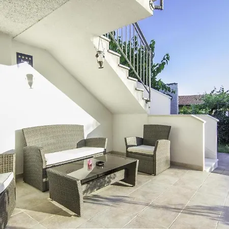 Apartment Dejan Porec